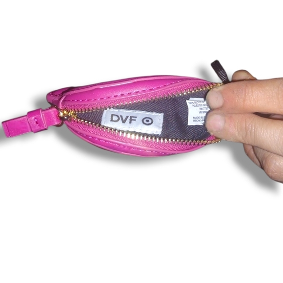 NWT Diane Von Furstenberg x Target Lips Coin Purse - Picture 3 of 3